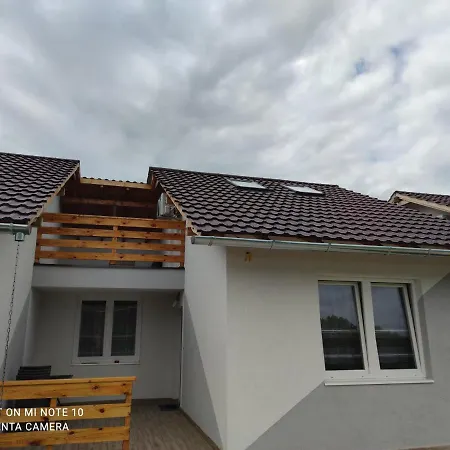 Apartment Banan Apartman Cserkeszolo